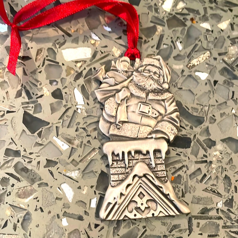 Vintage Santa arrival 1994 ornament $5